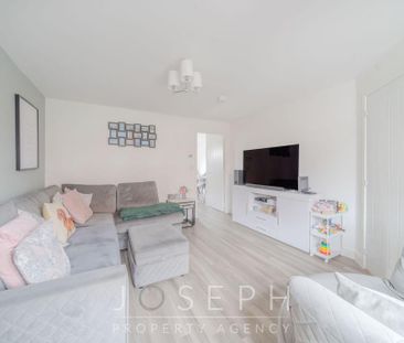 3 bedroom end of terrace house to rent - Photo 1