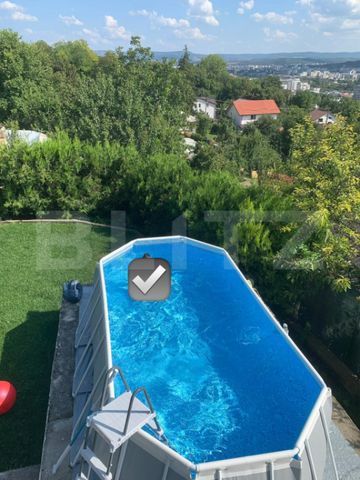 Vila 7 camere de închiriat, 177 mp, zona Copou - Fotografie 5
