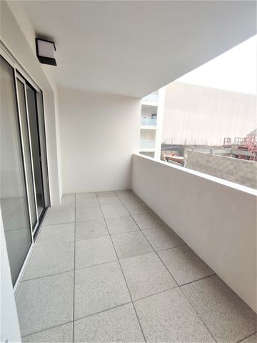 Location Appartement 2 pièces 40m² NIMES 30900 - Photo 5