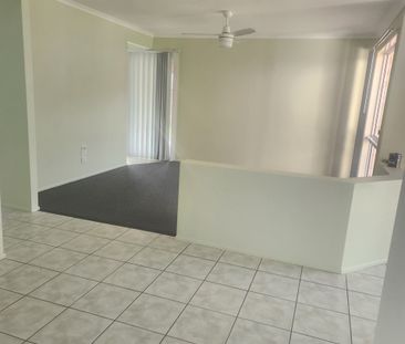 25 Vicki Parade, QLD 4655, Torquay - Photo 2