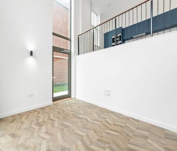 3 bedroom flat to rent - Photo 1