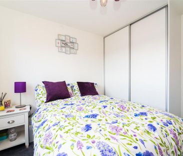 2 bedroom apartment to rent - Photo 6