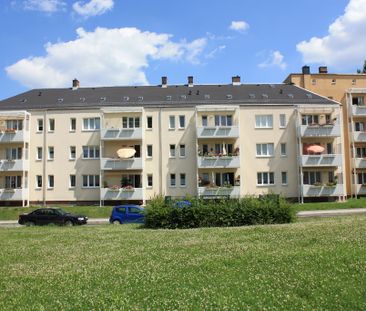 Im Grünen gelegene 2-Raum-Wohnung mit Balkon - Photo 2