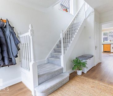 3 bedroom detached house to rent - Photo 2