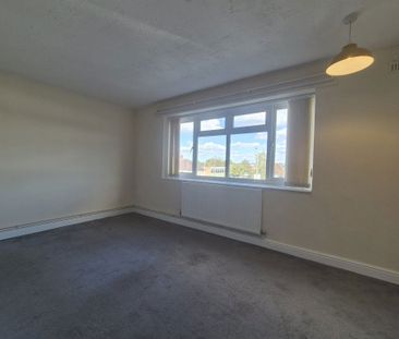Queensway, Wollescote, Stourbridge, DY9 - Photo 6