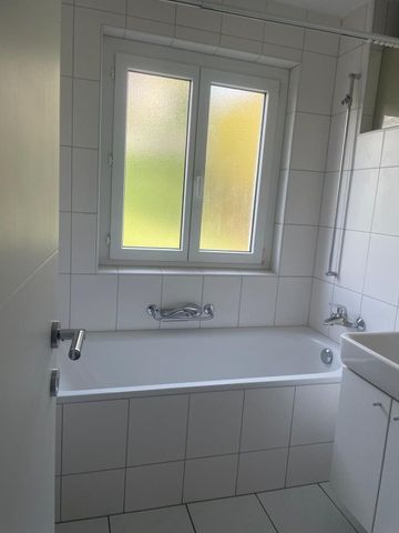 Luminous 4-room apartment with balcony and plenty of space - Photo 5