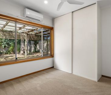 Over 55s Living: Perfectly Positioned 3-Bed Villa - Photo 5