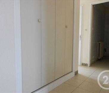 Appartement à louer 3 pièces - 59 m2 CHATEAUROUX - 36 - Photo 2