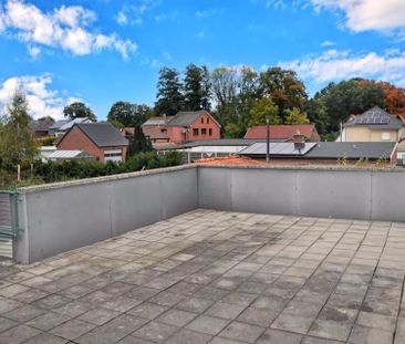 RUSTIG GELEGEN APPARTEMENT VAN 96M² MET RUIM TERRAS IN LANAKEN - Photo 4