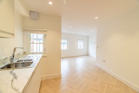 Available unfurnished from 09/01/2026 - Photo 3