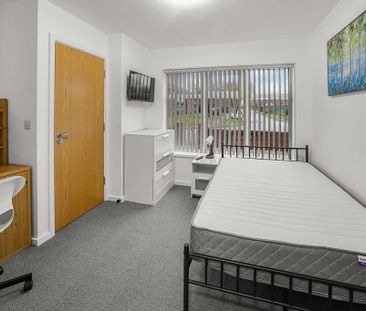 1 bedroom house of multiple occupation to rent - Photo 1