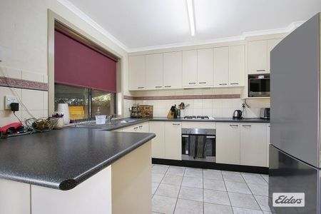 East Wodonga Living! - Photo 3