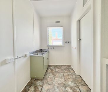 Charming Belmont Home in a Convenient Location - Photo 6