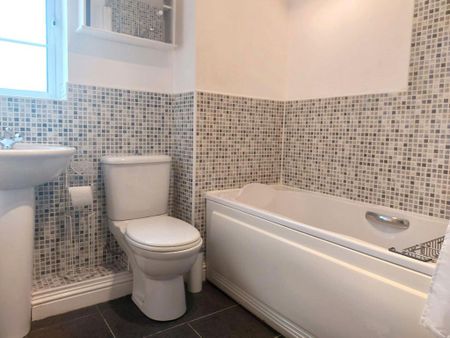 2 bedroom apartment to rent - Photo 5