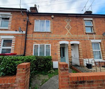 4 bedroom terraced house to rent - Photo 1