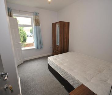 Room 4 39 Shirland Street, Chesterfield - Photo 2