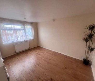 Stephenson Close, Aylesbury, HP19 - Photo 6