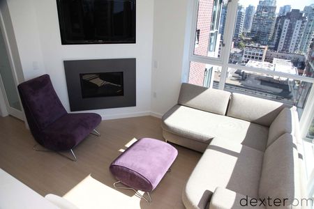 1068 Hornby Street #1608 - Photo 4