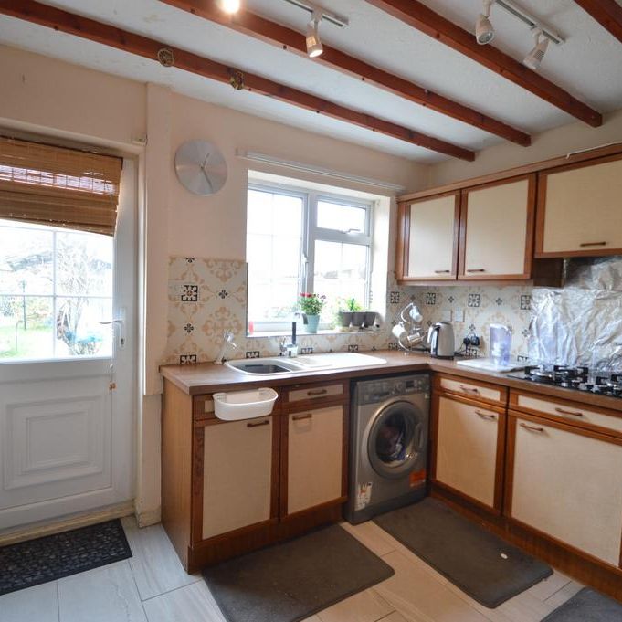 3 bedroom detached house to rent - Photo 1