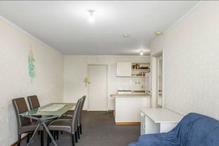 Convenient location. - Photo 4