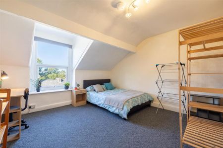 5 bedroom private hall to rent - Photo 3