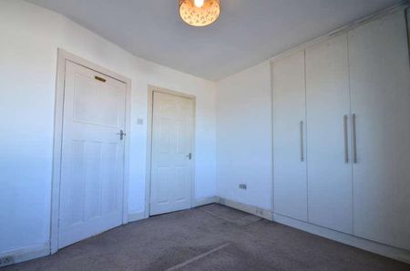 London Road, Staines-upon-thames, TW18 - Photo 5