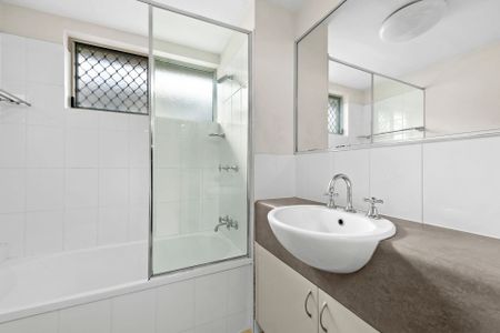 Unit 1/111-113 Martyn Street, Parramatta Park. - Photo 2