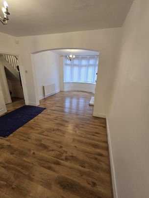 3 bedroom terraced house to rent - Photo 1