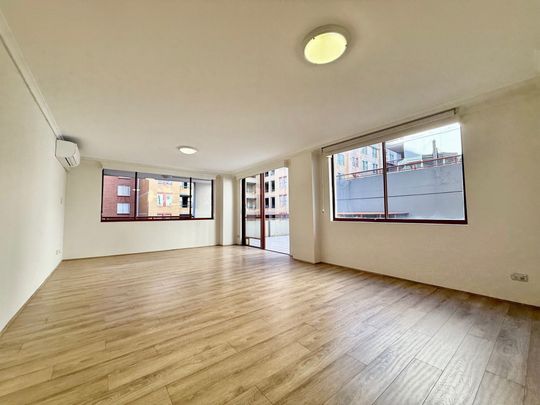 Spacious 2 Bedroom with Large Terrace & Parking - Photo 1