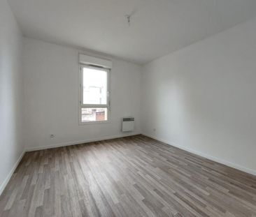 Location Appartement 2 pièces 41m² CAUDEBEC LES ELBEUF 76320 - Photo 5
