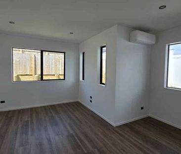 Stunning Fairly New 2-Bedroom Home in Huapai - Photo 3