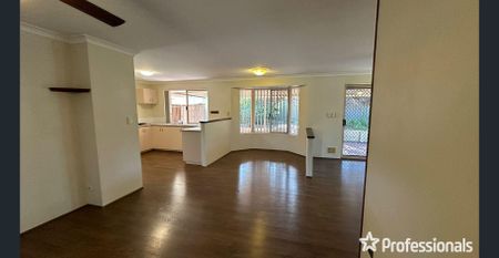 Prime Location! - Photo 3