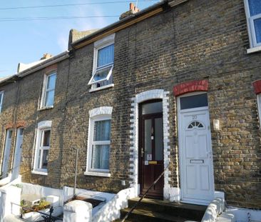 4 bedroom house to rent - Photo 1