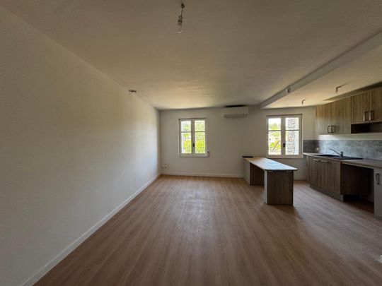 Location Appartement 3 pièces 60m² TOURVES 83170 - Photo 1