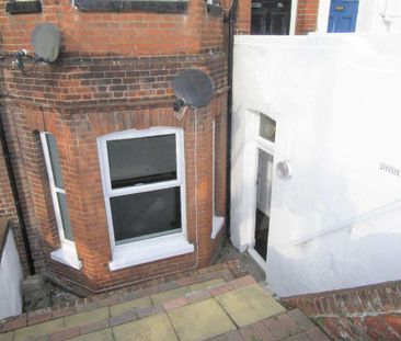 1 bedroom terraced house to rent - Photo 5
