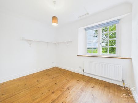 3 bedroom semi-detached house to rent - Photo 5