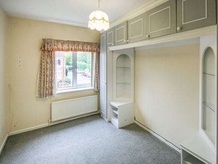 Flat to rent on - Photo 3