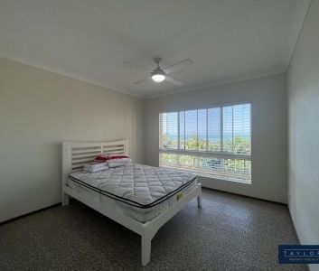 1 Bed, Fully Furnished Home with Ocean Views - Photo 4