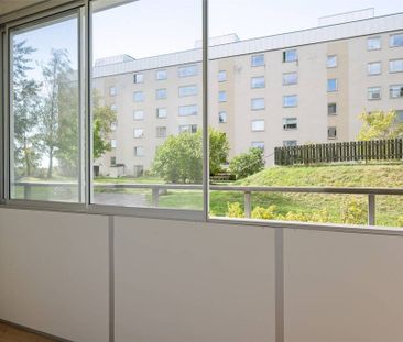 Falkholmsgränd, Skärholmen - Photo 1