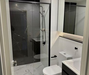 North Face | Stunning| Bright Two Bedder plus a Winter Garden Apart... - Photo 4