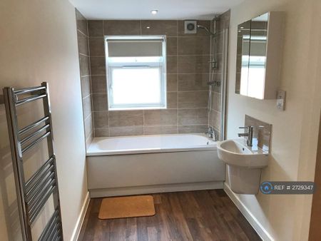 1 bedroom flat to rent - Photo 5