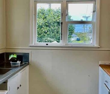 3 Bedroom House in Panmure - Photo 4