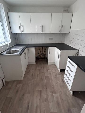 2 Bed Terraced House, Beatrice Street, L20 - Photo 4