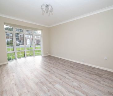 Blenheim Avenue, Faversham - Photo 1