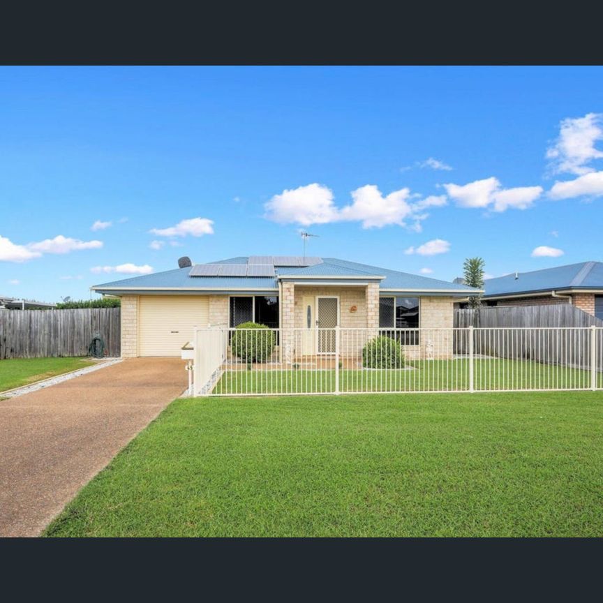 45 Searle Street, Thabeban, Qld 4670 - Photo 1