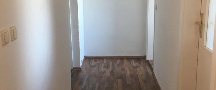 *Ruhige Lage* Renovierte 4 Zimmer Wohnung im 1.OG zu vermieten in Klietz - Foto 1