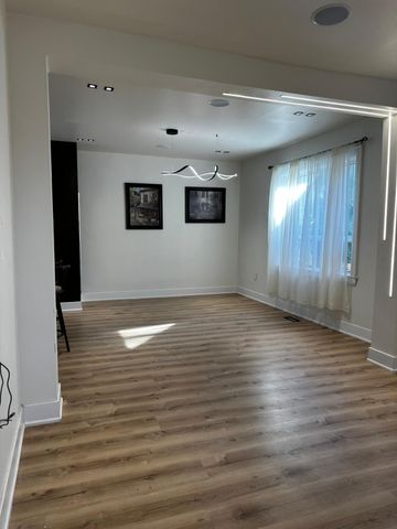 For Lease - 175 Park Road, Oshawa, Ontario - Photo 3