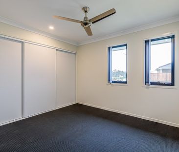 Spacious Family Home - Photo 2