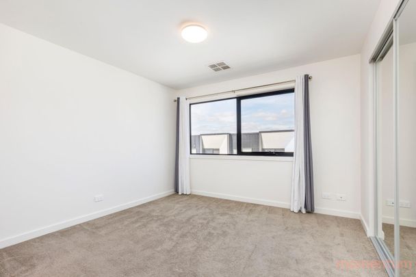 56/45 Athllon Drive, Greenway ACT 2900 - Townhouse For Rent | Domain - Photo 1