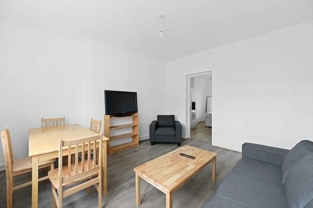 4 bedroom house to rent - Photo 1